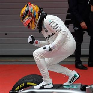 GP del Giappone: Vettel out, vince Hamilton ed ora il mondiale è nelle sue mani
