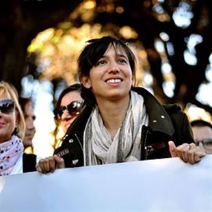 Elly Schlein a Maranello per incontrare il candidato sindaco Matteo Tselifis e i cittadini