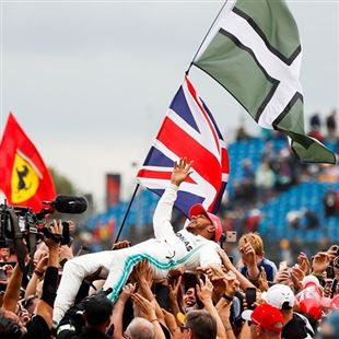 Hamilton re di Silverstone: bene Leclerc, Vettel crolla