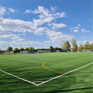 Damiano Tommasi a Gorzano per l’inaugurazione del nuovo campo in erba sintetica