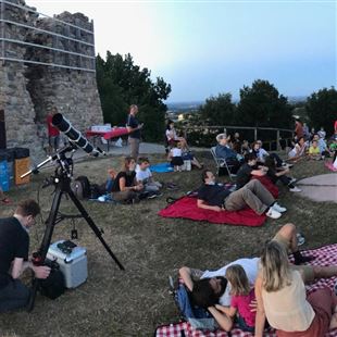 Alla Torre della Strega una serata magica tra favole e stelle 