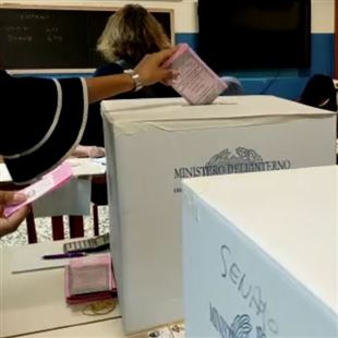 Elezioni: alle urne il 79,95% dei cittadini; vince il centrodestra guidato da Fratelli d'Italia