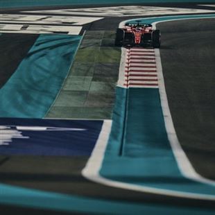 GP di Abu Dhabi: Verstappen precede un costante Leclerc, Ferrari chiude “bene” un deludente 2023