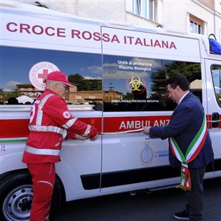 Croce Rossa: inaugurate la nuova sede e l'ambulanza