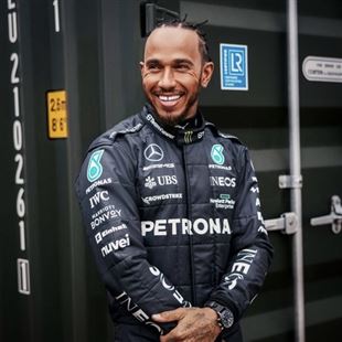 Clamoroso a Maranello: Lewis Hamilton dal 2025 in Ferrari!