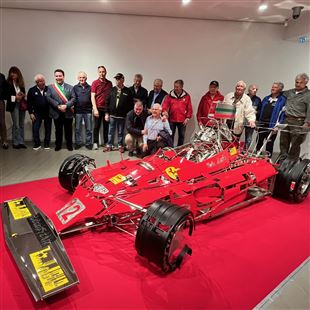 Realizzata con materiali di recupero "Ferrari F1 312T'" viene esposta in Biblioteca a Maranello